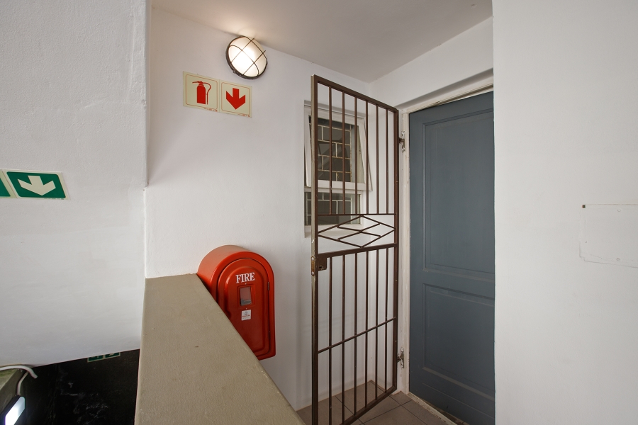 2 Bedroom Property for Sale in Green Point Western Cape